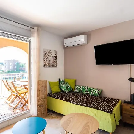 Port De La Gavine I By Interhome *